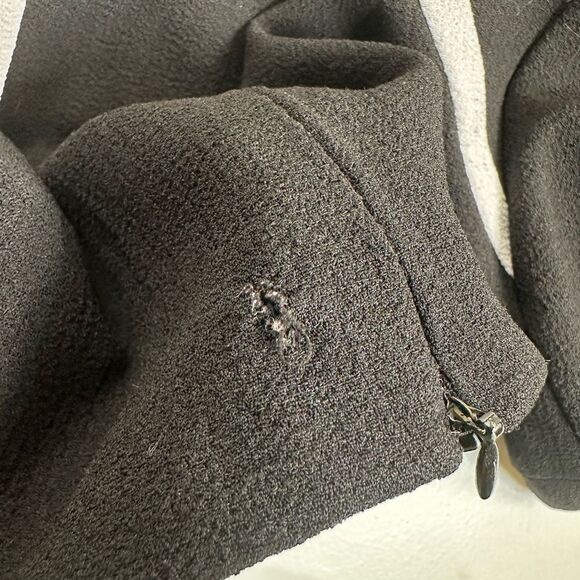 EUC Nine West Women’s Black 3/4 Sleeve Dress with White Accent Knee Length - 2 - Picture 6 of 7